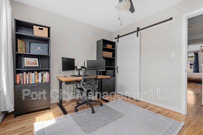 Building Photo - 14 N Streeper St