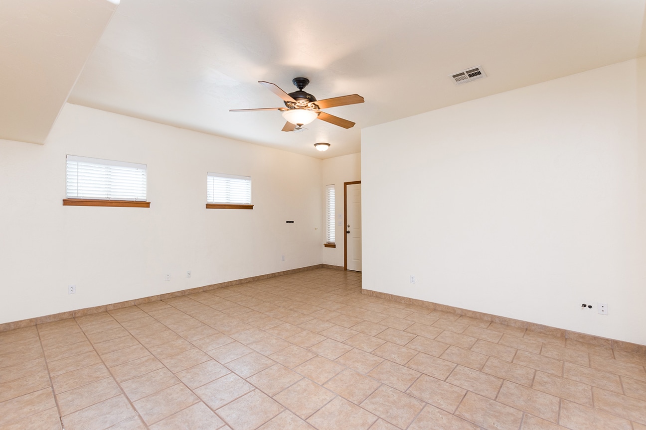 Building Photo - 2375 Saturn Cir