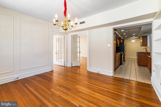 Building Photo - 415 City Ave