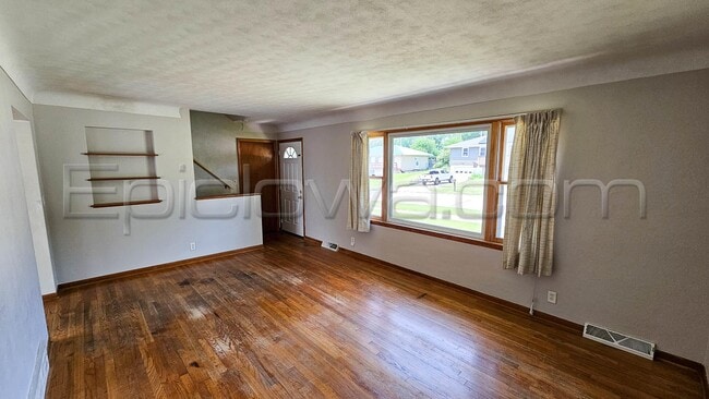 Building Photo - 167 Red Wing Rd SW