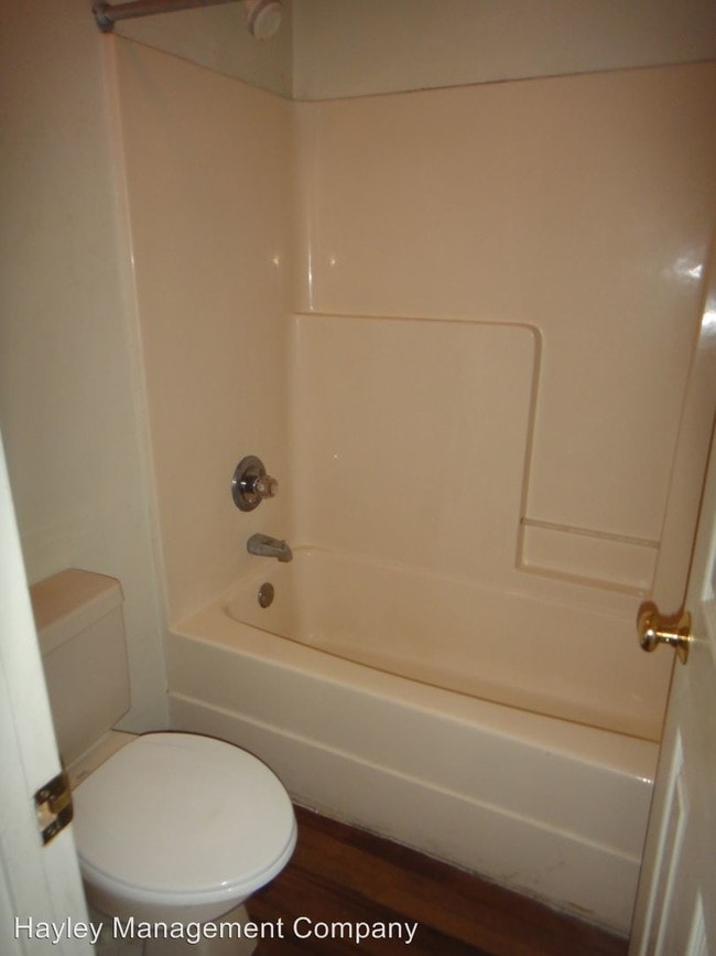Building Photo - 3 br, 2 bath House - 216 Rosalie Court