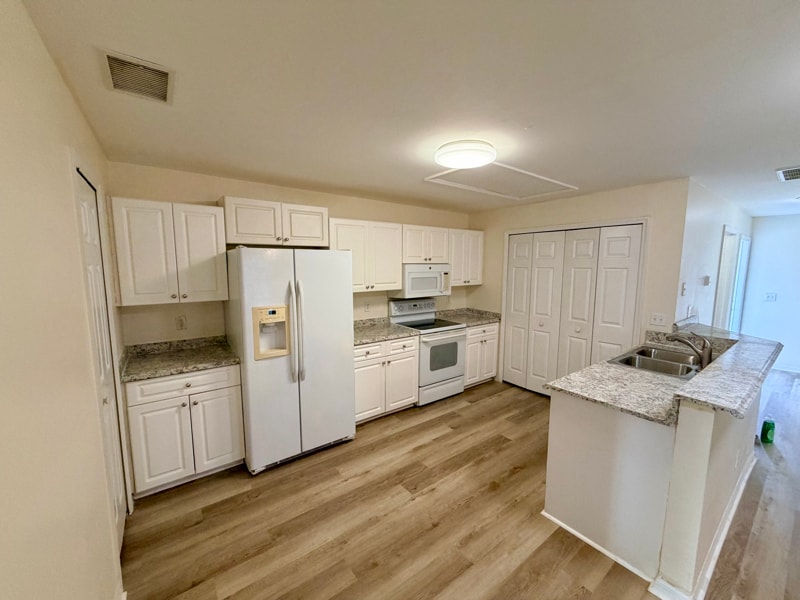 Building Photo - 5105 26th St SW