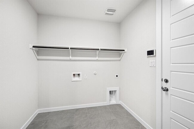 Building Photo - 112 Alicante Ln