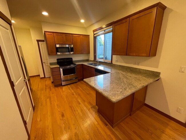 Building Photo - Gorgeous 3 bedroom Home for Rent in Edmonds