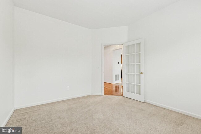 Building Photo - 16056 Sheringham Way