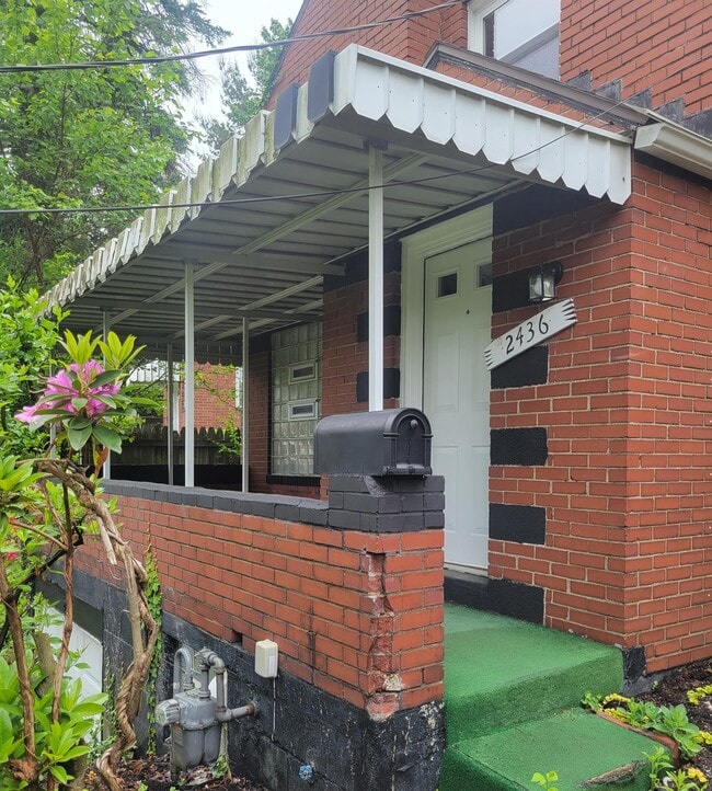 Building Photo - 2436 Laketon Rd