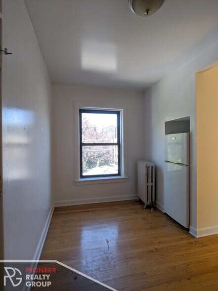 Building Photo - 2648 N Spaulding Ave