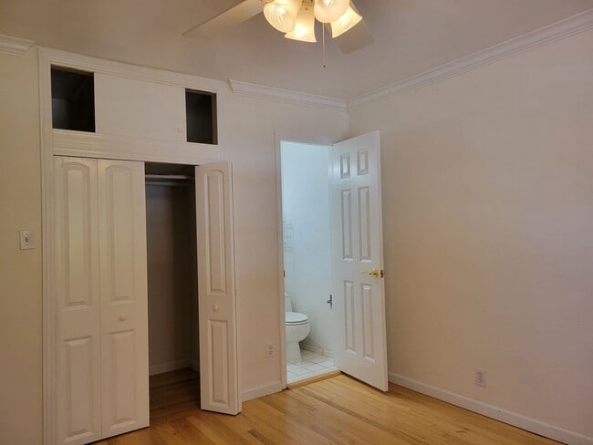 Building Photo - 111 Florence St