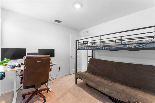 Building Photo - 241 Thresher Ln