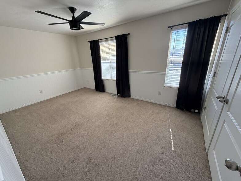 Building Photo - 4797 Huntly Dr
