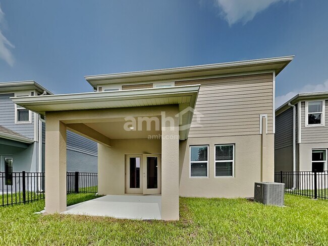Building Photo - 27446 St Andrews Avenue