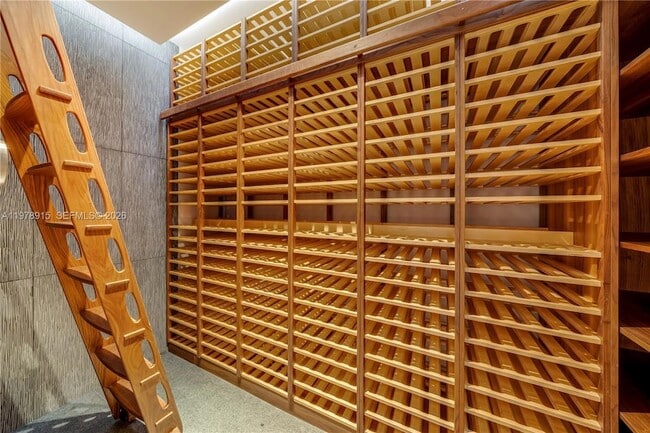 Building Photo - 18201 Collins Ave