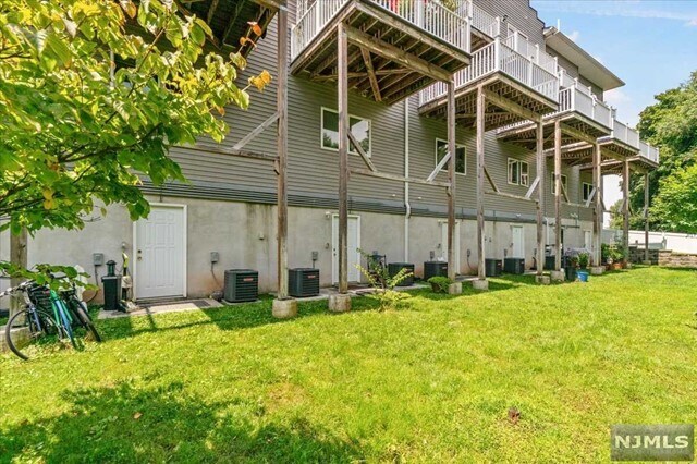 Building Photo - 524 Harrison Ave