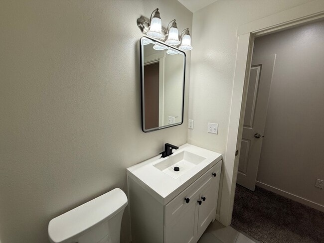 Building Photo - 19102 20th Dr SE