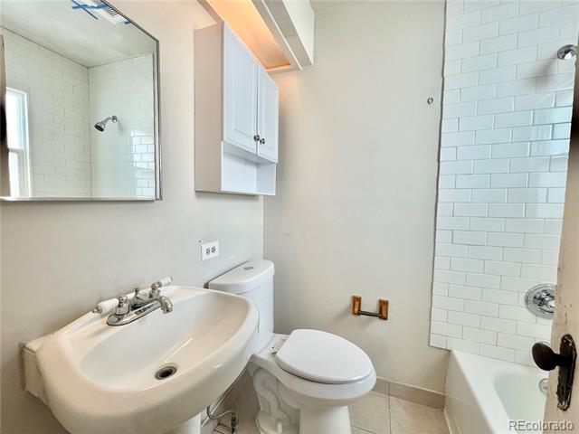 Building Photo - 5163 Beach Ct