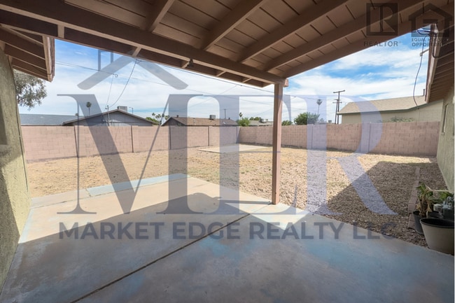 Building Photo - 4Bed/2Bath House at Alma School Rd/Ray Rd! Ready for Immediate Move-In! -- FENCED-IN YARD! NO HOA!