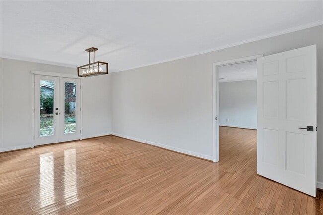 Building Photo - 5045 Chestnut Forest Ln