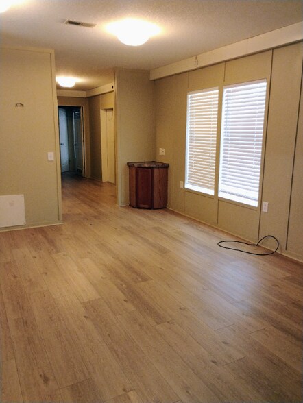 Building Photo - 5510 Lavey Ln