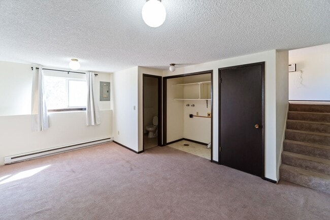 Building Photo - Beautiful Spokane Valley Duplex!!