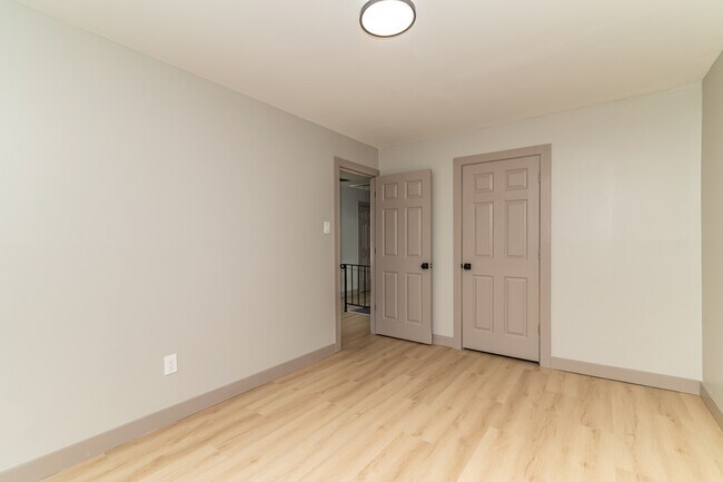 Building Photo - 4 Magnolia Ct