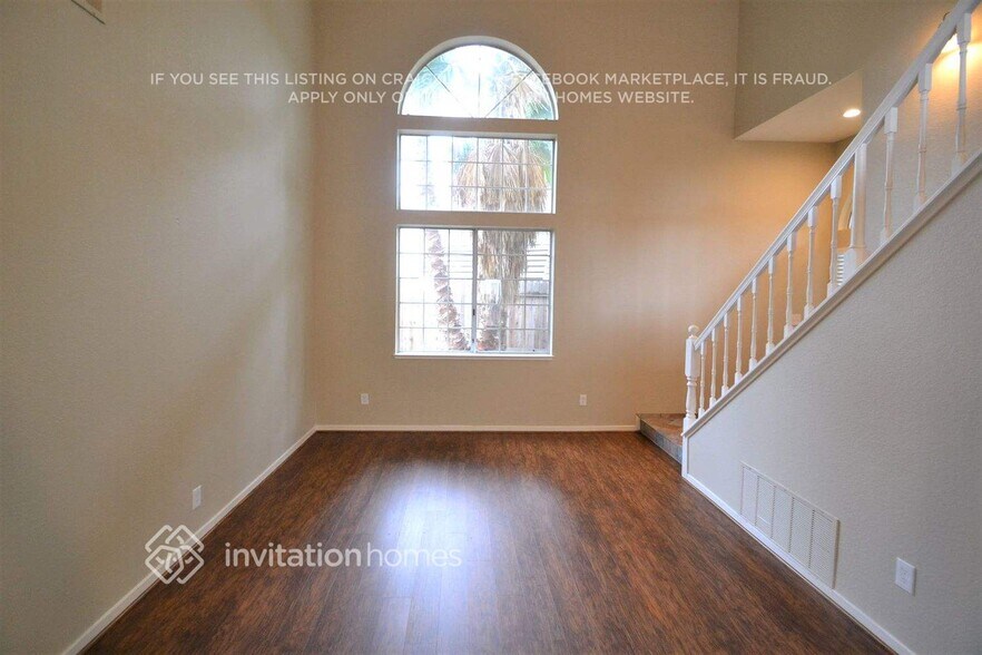 Building Photo - 418 Stoneybrook Ln