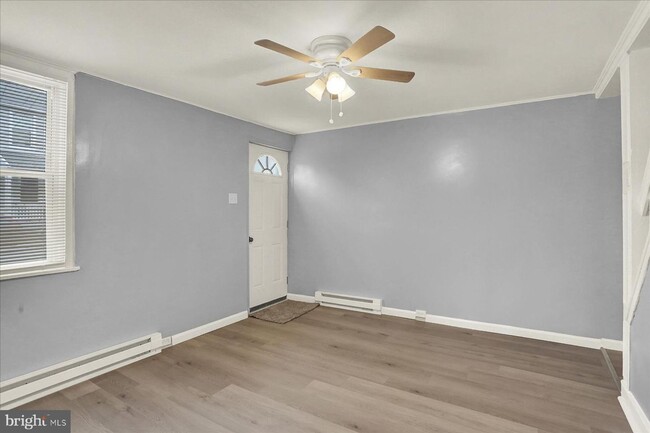 Building Photo - Renovated 3Bedroom House in Columbia