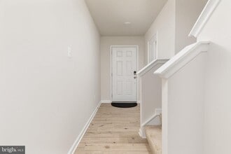 Building Photo - 63 Arsberg Dr
