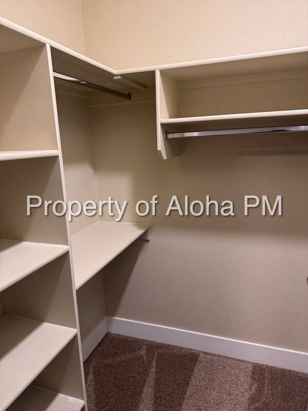 Building Photo - 3590 E Grand Forest Dr