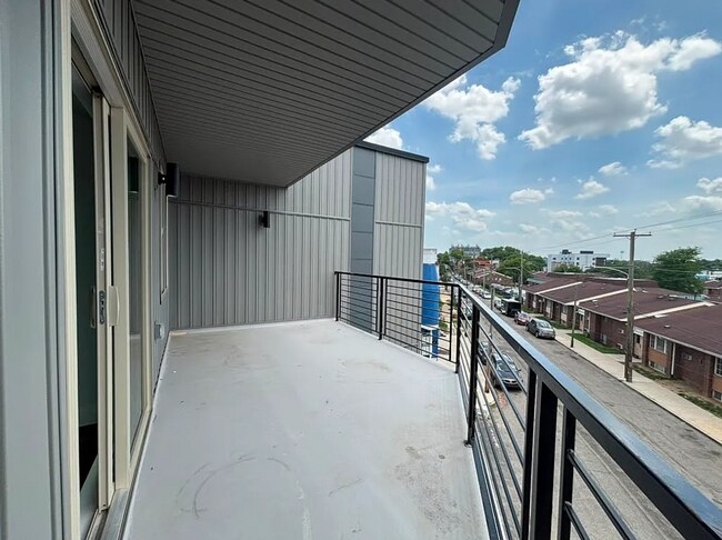 Building Photo - 675 N 41st St