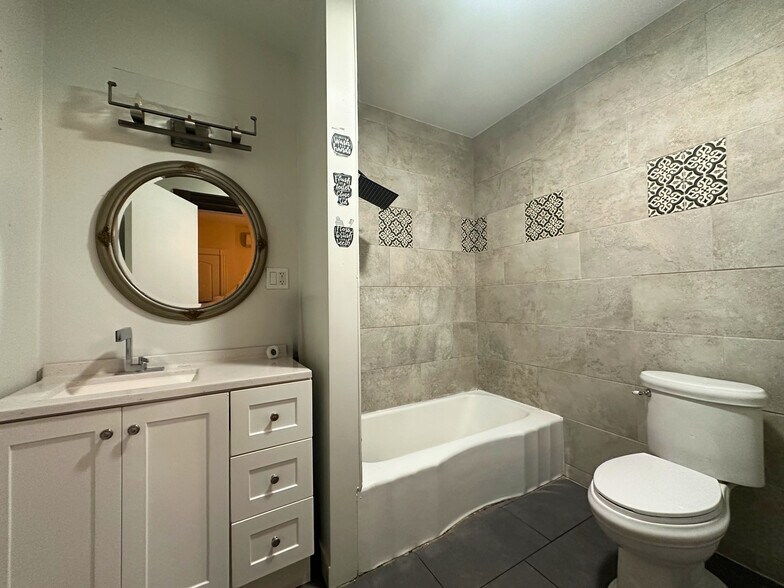 Building Photo - 75 Overlook Pl