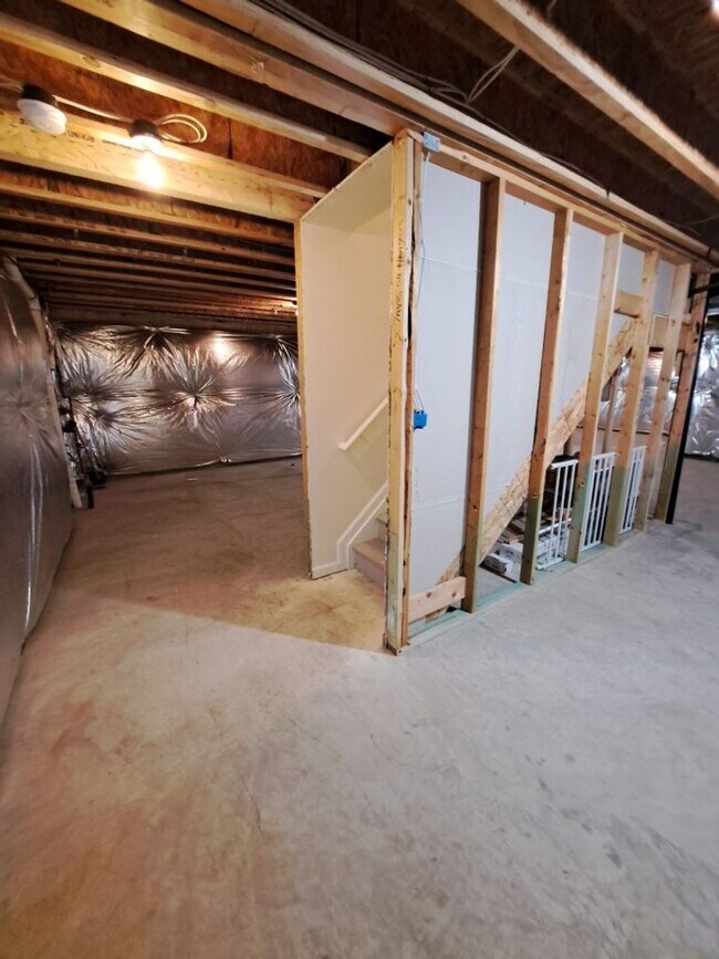 Building Photo - 17305 Madrillon Way