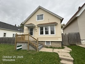 Building Photo - 1560 S 26th St
