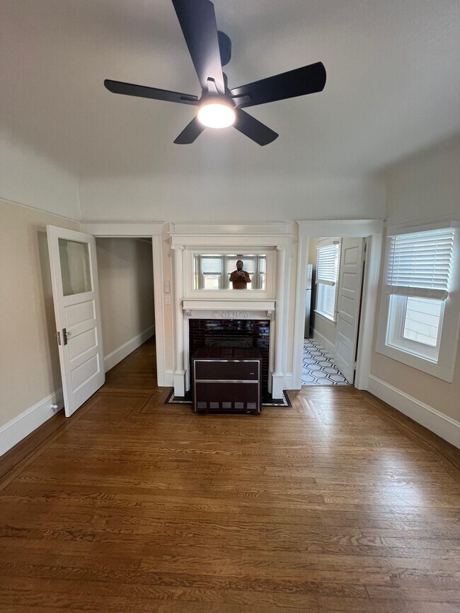 Building Photo - 9 Monte Vista Ave