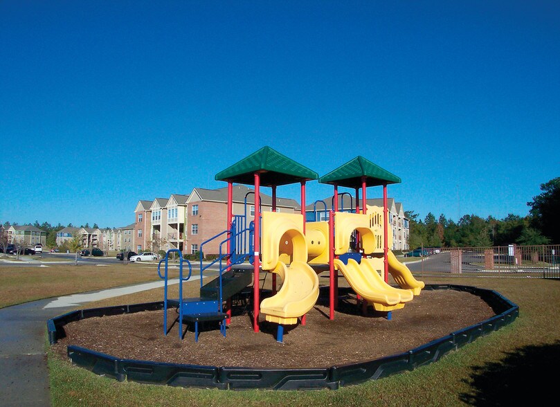 The Lakes at San Marcos Apartments 4768 Woodville Hwy Tallahassee FL