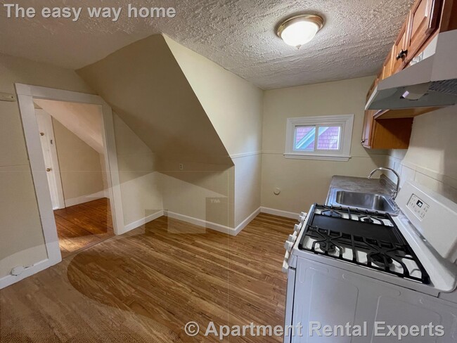 Primary Photo - Somerville/Teele Square 2 Bedroom