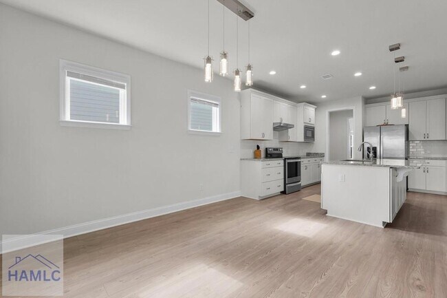 Building Photo - 268 Loblolly Ln