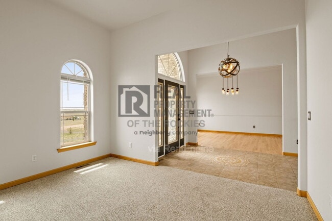 Building Photo - 3348 Hales Ranch Rd