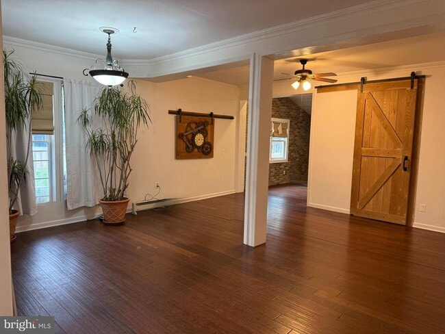 Building Photo - 82 Linvale Rd