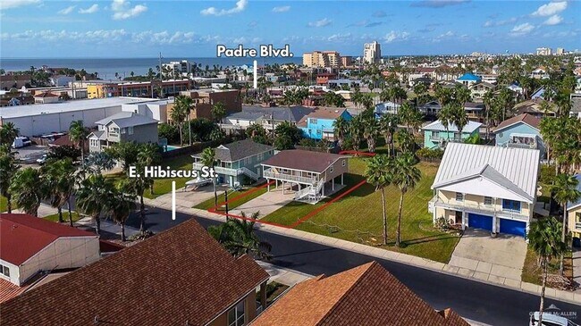 Building Photo - 18 W Hibiscus St