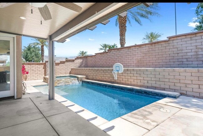 Building Photo - 41190 Corte Alto Collina