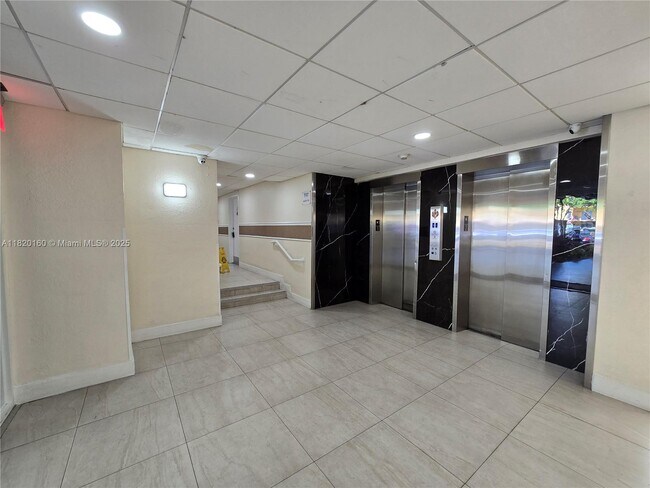 Building Photo - 801 NW 47th Ave