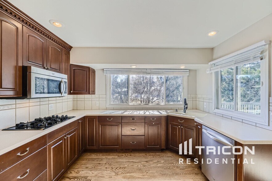 Building Photo - 9734 E Villasur Ct