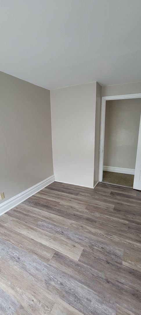 Building Photo - 3 bedroom, 1 bath, 2 story single family house