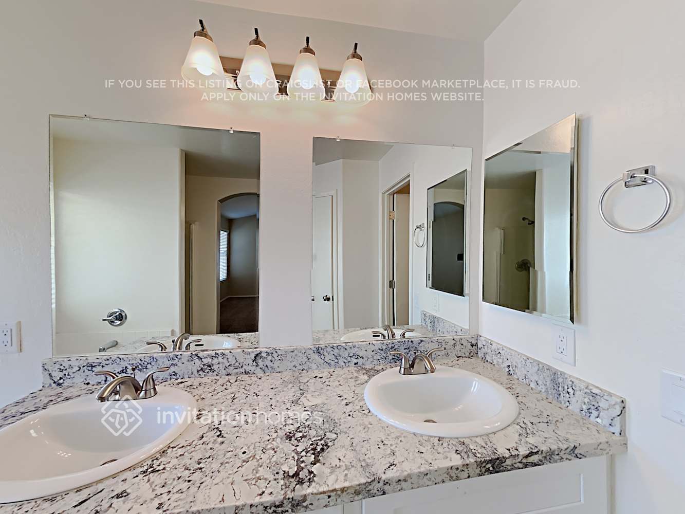 Building Photo - 32634 N Cherry Creek Rd