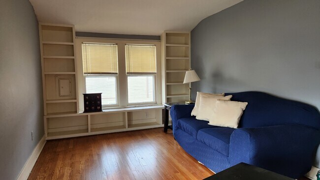 Building Photo - 228 S Church St