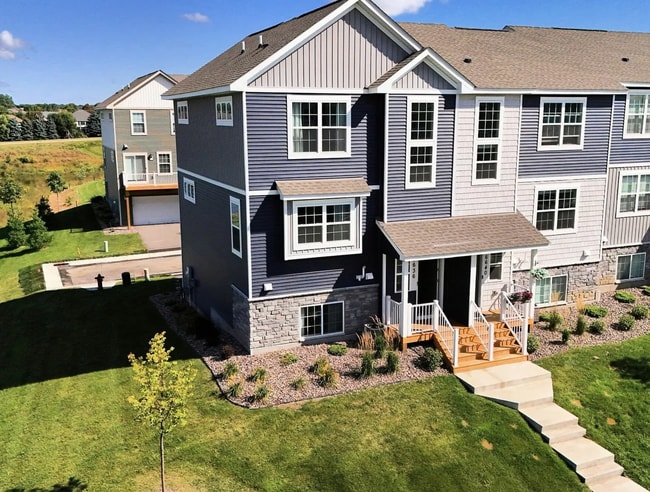 Building Photo - 6636 Hinterland Trl S