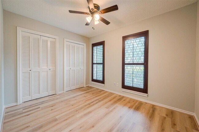 Building Photo - 15511 Rana Ct