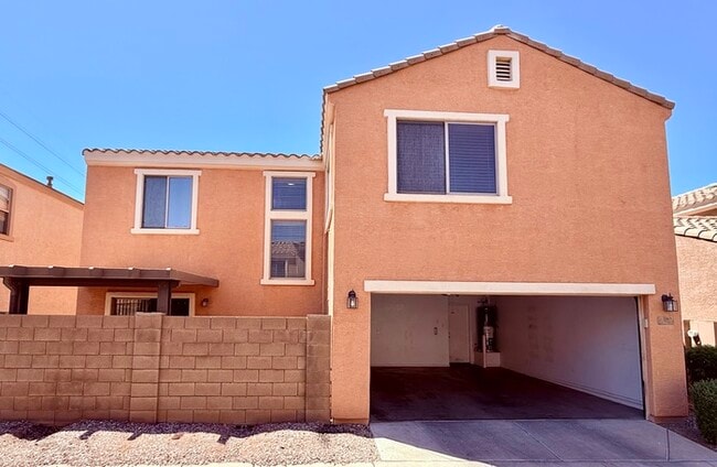 Building Photo - Fabulous 3-Bedroom, 2.5 Bathroom home!!