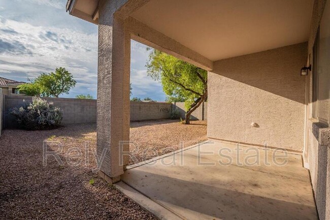 Building Photo - 4144 N Dania Ct