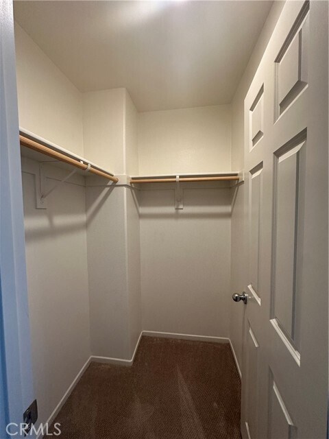 Building Photo - 1055 Raven Ct